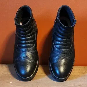 Gravity Defyer | Shoes | Gravity Defyer Raven Boots | Poshmark display picture 1